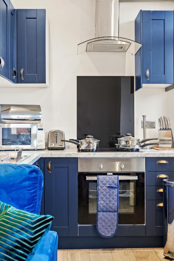 Stylish Yorkshire Gem - Sleeps 4 - Great Location Διαμέρισμα Castleford Εξωτερικό φωτογραφία
