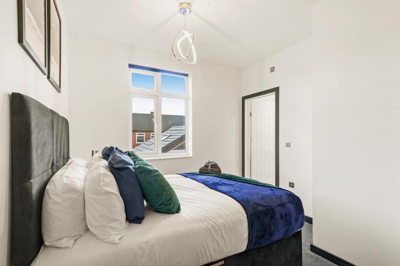 Stylish Yorkshire Gem - Sleeps 4 - Great Location Διαμέρισμα Castleford Εξωτερικό φωτογραφία